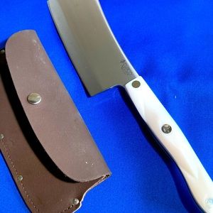 New, Cutco Cleaver (1737) with Safey Sheath. Classic Pearl Handle 7” Blade